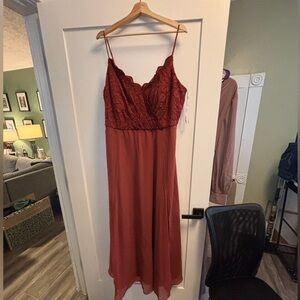 David’s Bridal Terracotta Bridesmaid Dress-Size 20